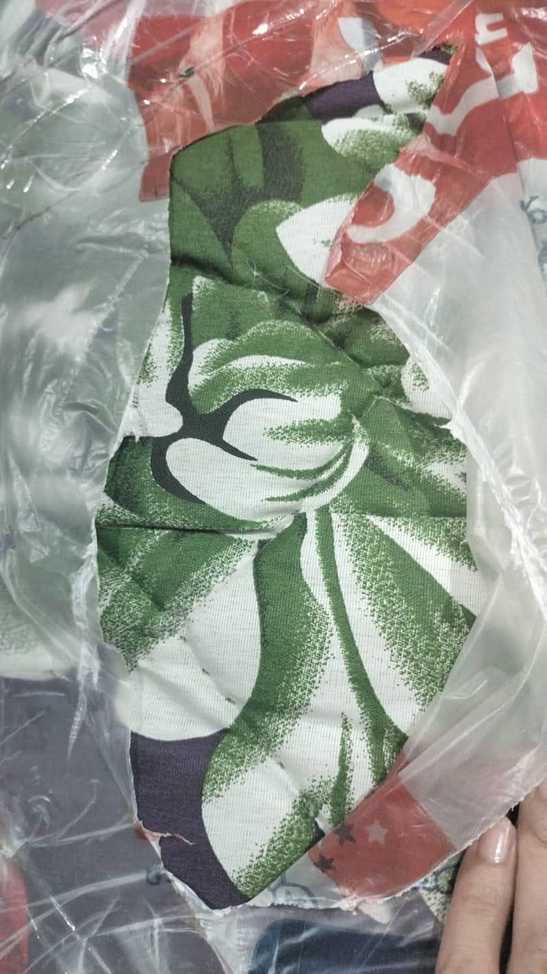 bed comforter 0