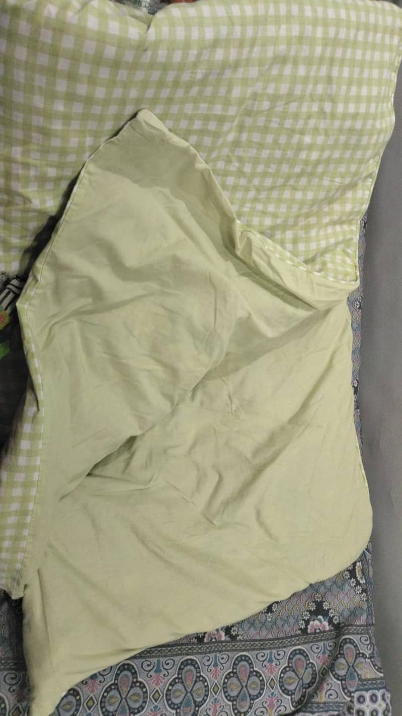 bed comforter 2
