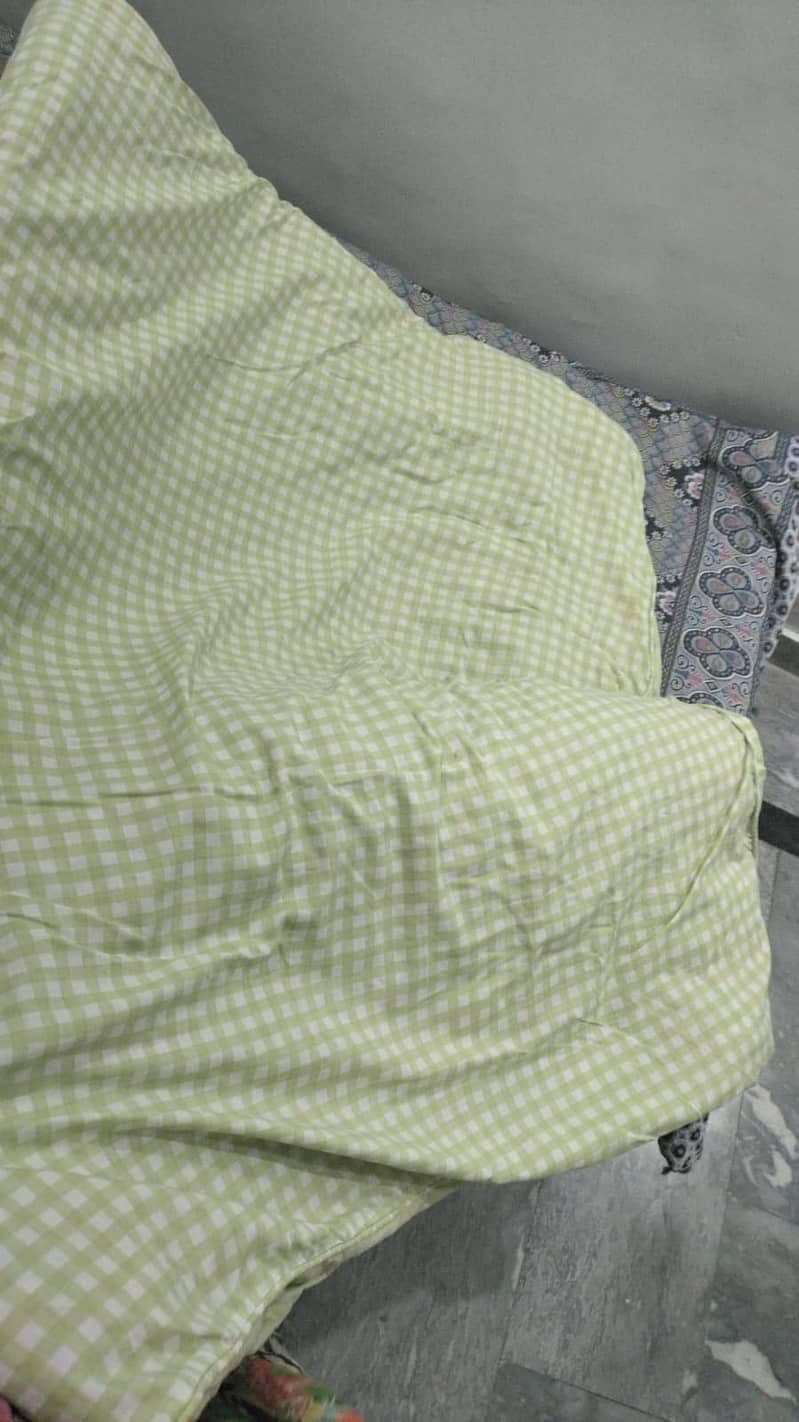 bed comforter 3