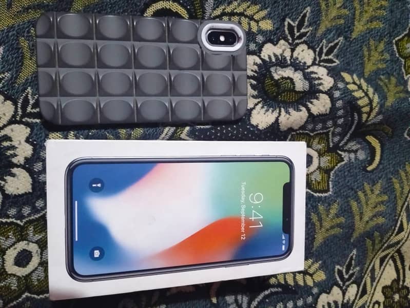iPhone X 9