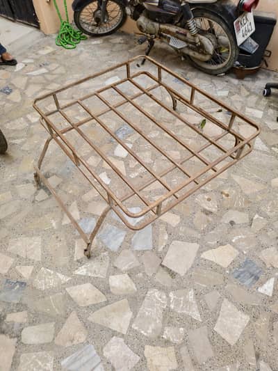 Roof Top School Bag Stand