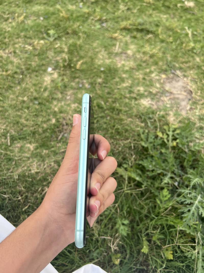 iPhone 11 1