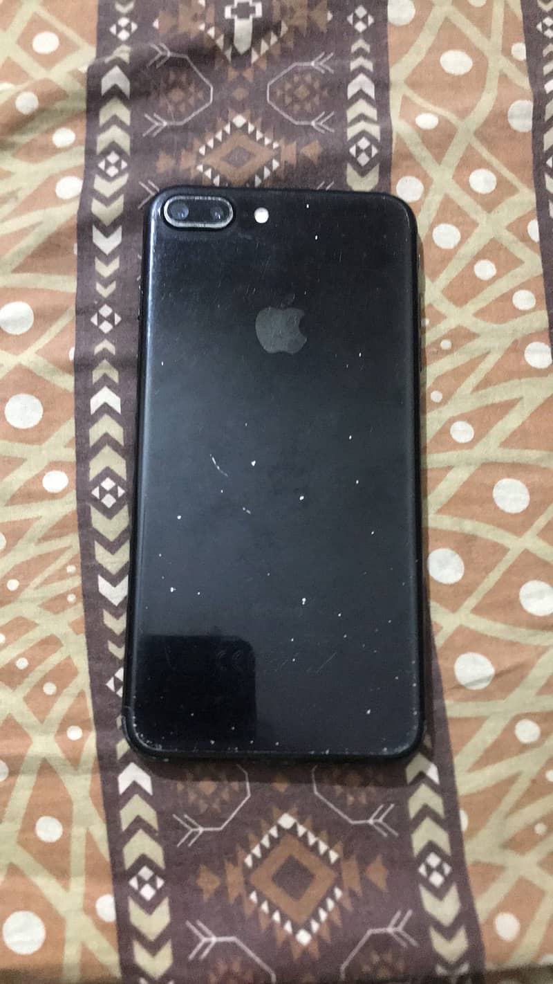 Apple iPhone 7 Plus 1