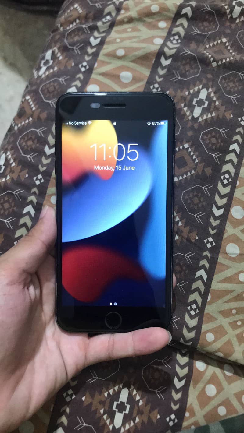 Apple iPhone 7 Plus 2