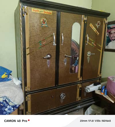 iron almirah for sale