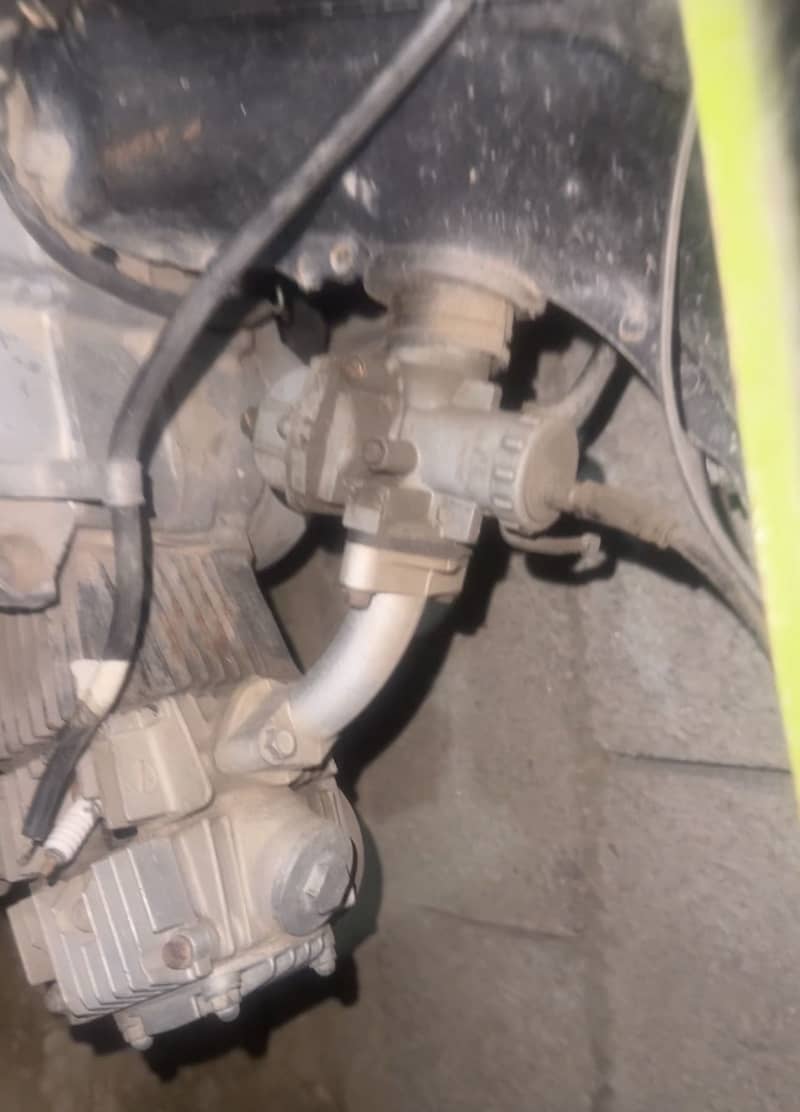 Honda CD 70 Engine 1