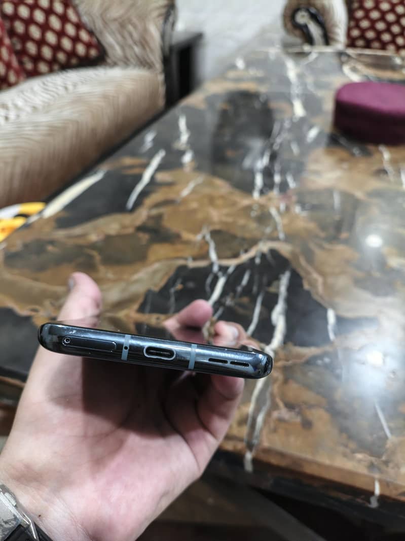 One Plus 9 Pro 4