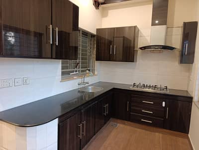 10 Marla Upper Portion In Dha Phase 8 Ex Air Avenue