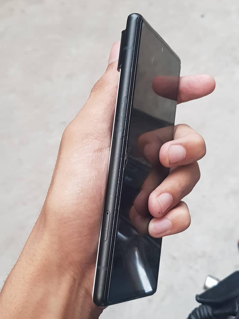 Google Pixel 6 4