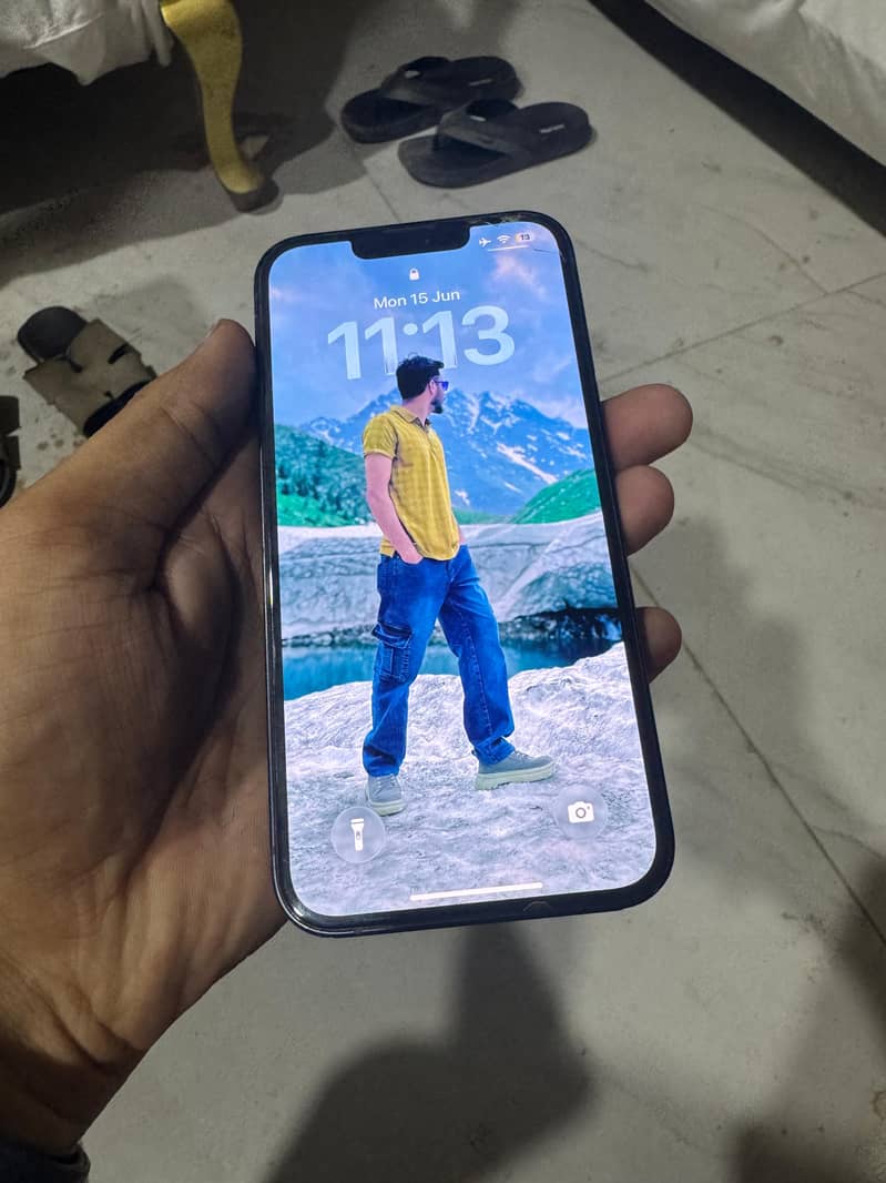 Apple iPhone 13 1