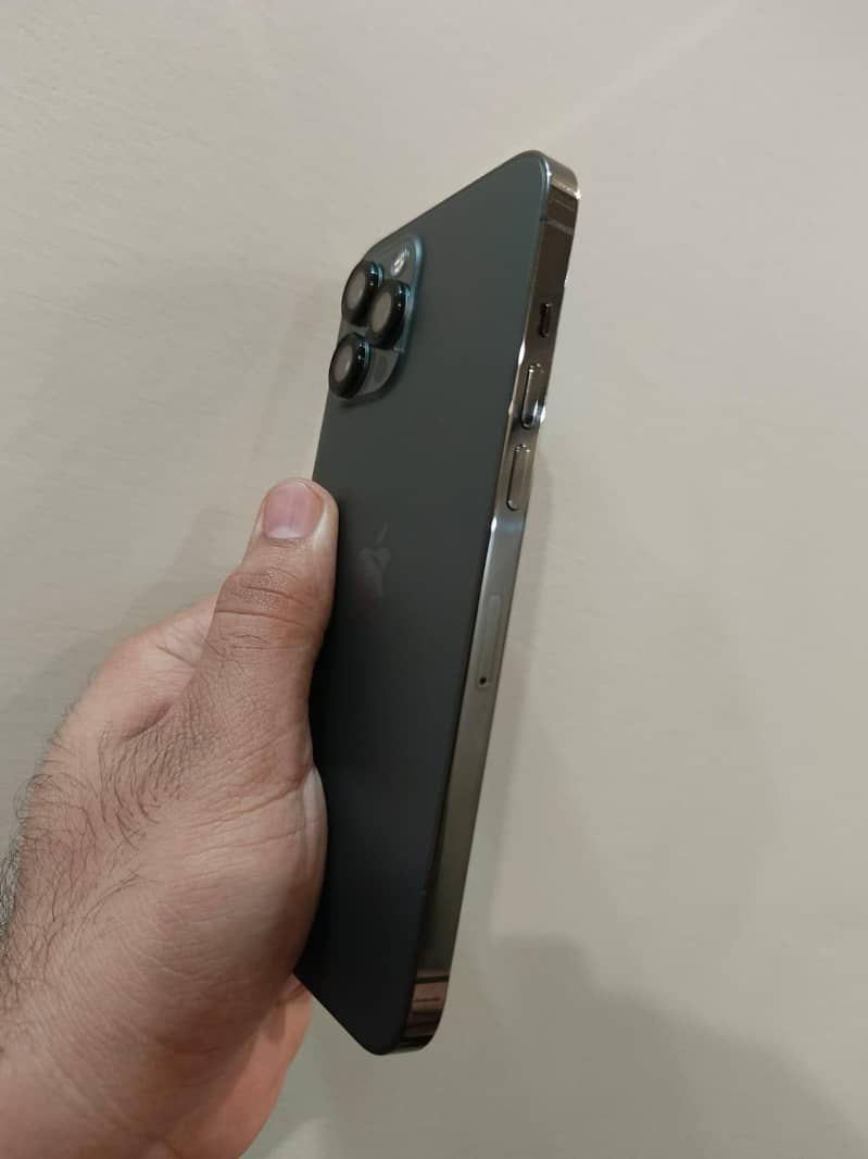 Iphone 12 Pro Max 1
