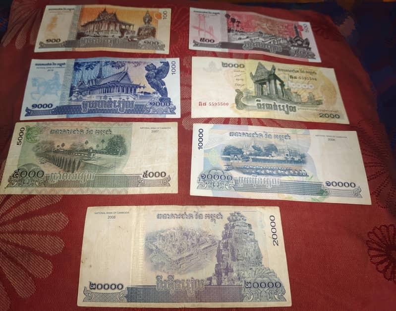 Different Banknotes 7