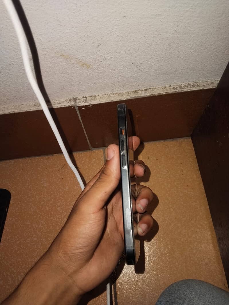 Apple iPhone 15 2