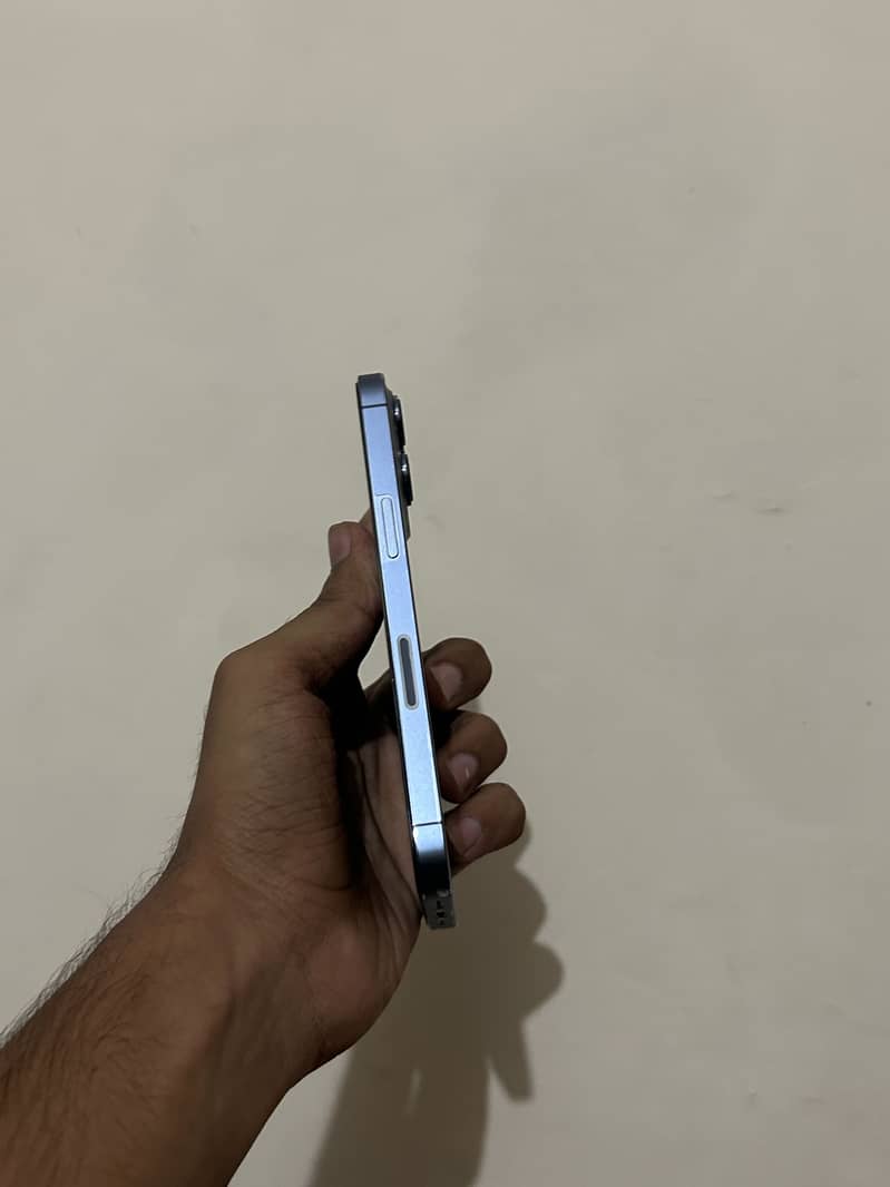 IPHONE 13 PRO 6
