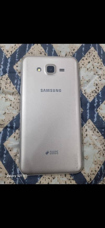 Samsung Mobile J7 Core