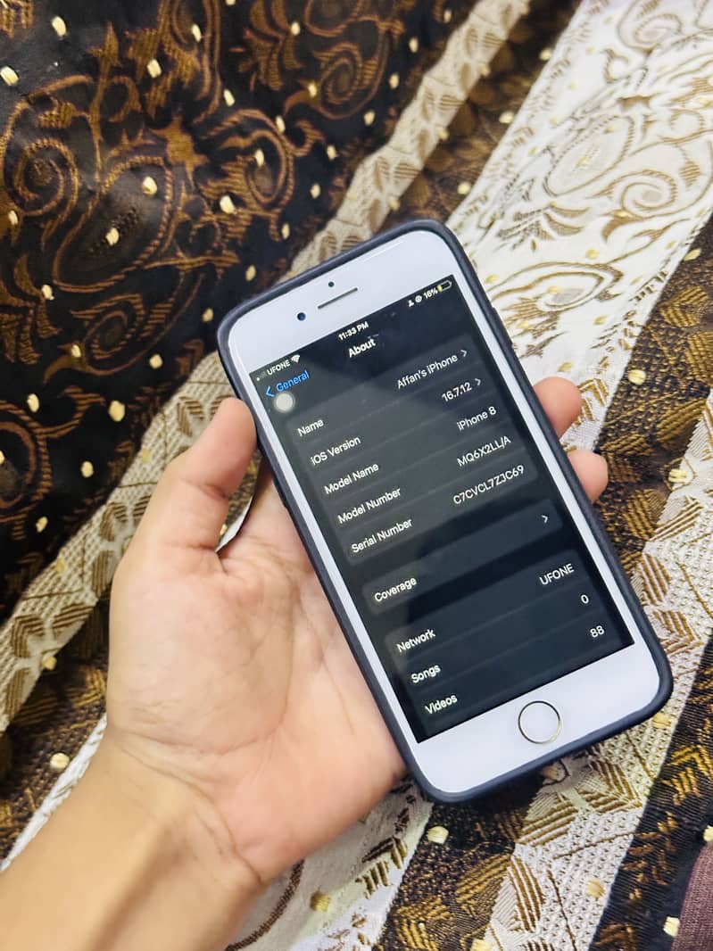 Apple iPhone 8 2