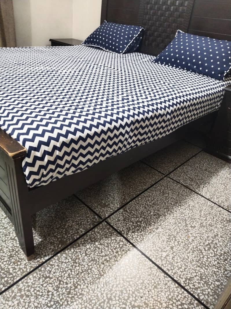 king bed 1