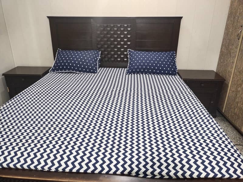 king bed 3