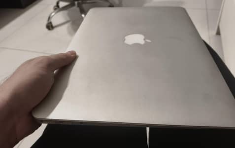 Apple MaMacBook Air 13" Mid 2013 | Core i5 | 4GB RAM | 128GB SSD