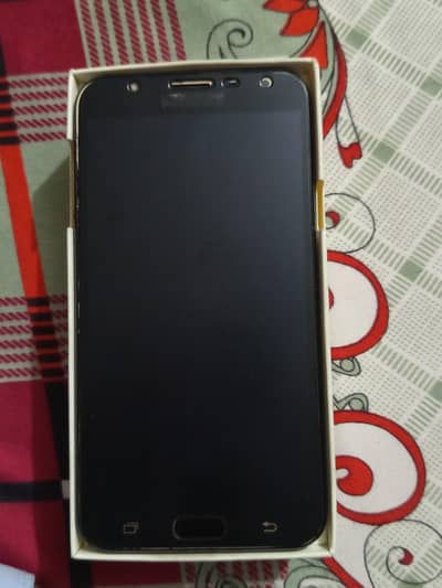 Samsung Mobile J4