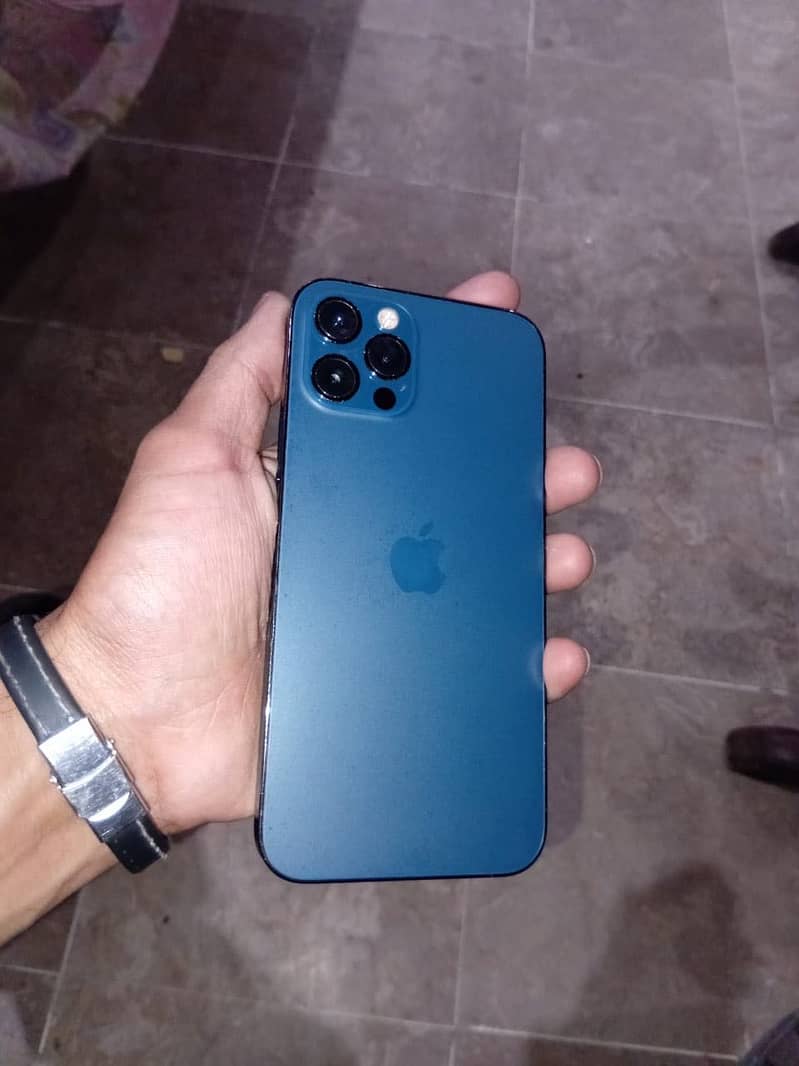 Apple iPhone 12 Pro 2