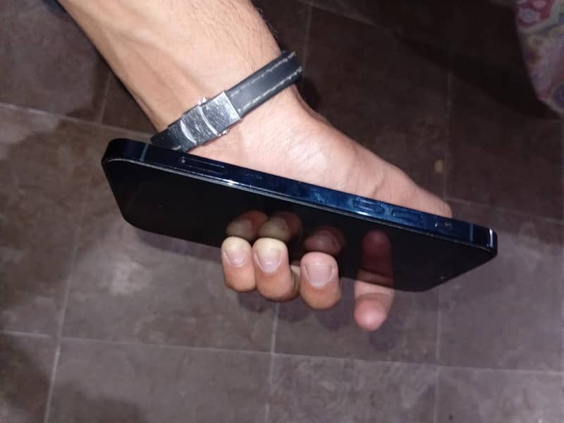 Apple iPhone 12 Pro 3