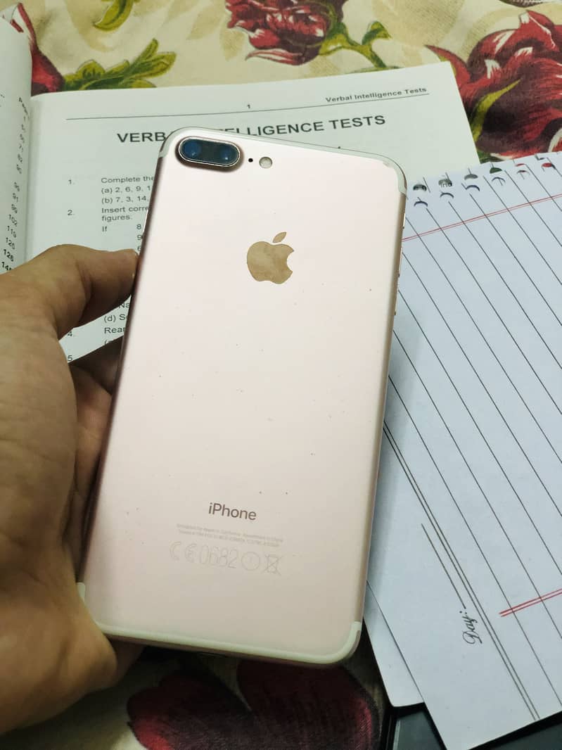 Apple iPhone 7 Plus 7