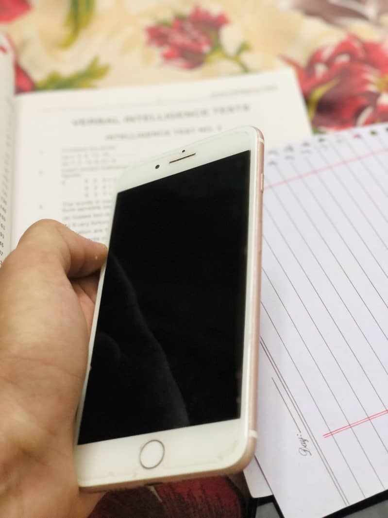 Apple iPhone 7 Plus 12