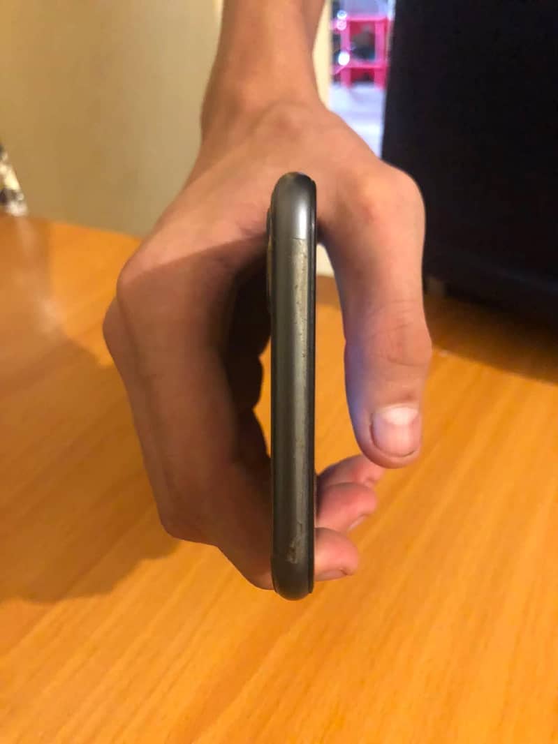 Apple iPhone 8 Plus 2