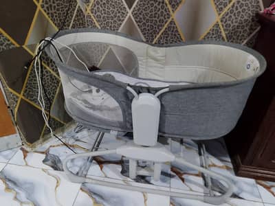 Mastela 4 in 1 deluxe multi functional bassinet