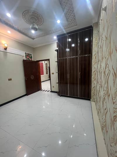3 Marla lower portion for rent in shadab garden C block hajra home