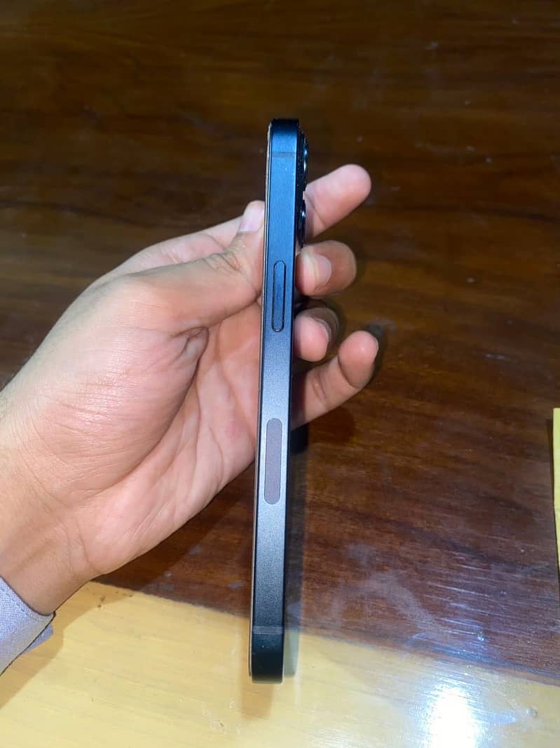 Iphone 13 2