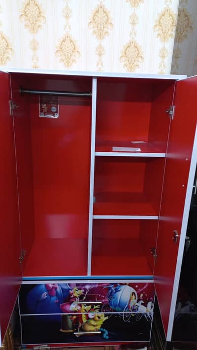 Kids Almari/ wardrobe