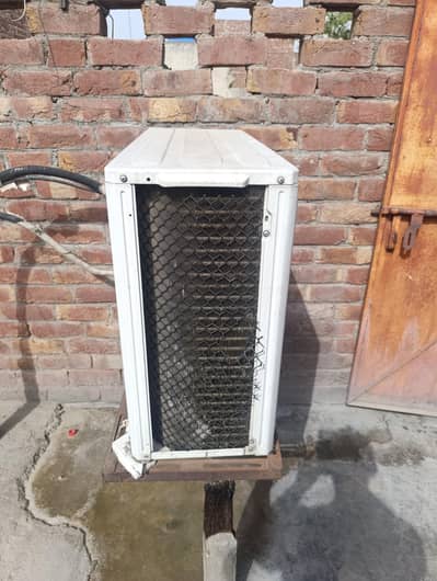 TCL T5 air conditioner 1.5ton