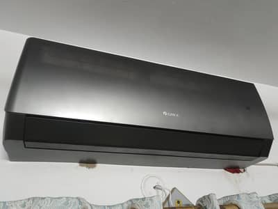 Gree 1 Ton Heat and Cool Ac