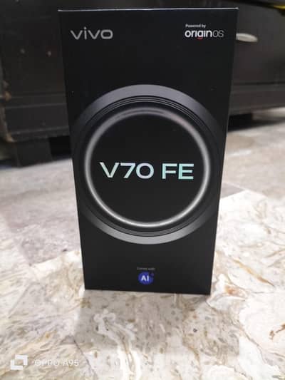 Vivo V70 FE 5G just box Open
