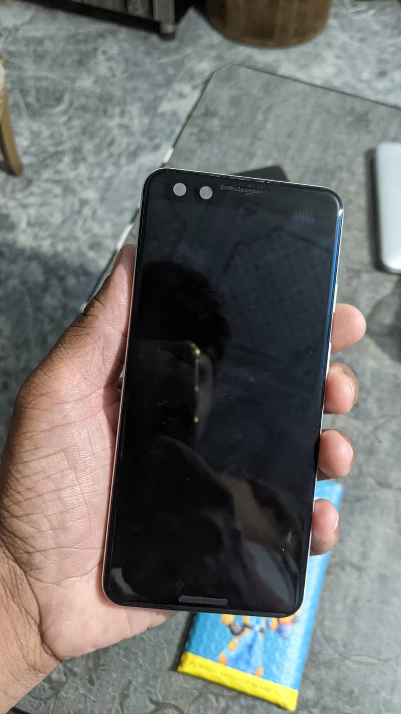 pixel 3new panel 1