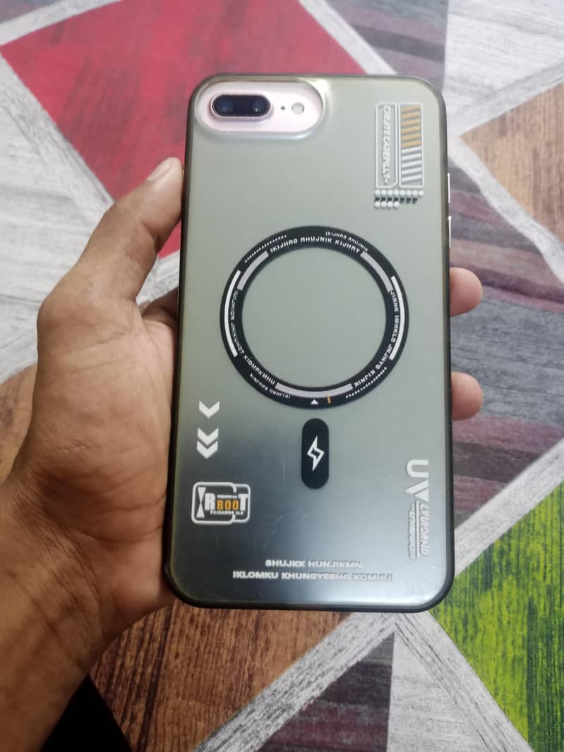 Apple iPhone 7 Plus 1