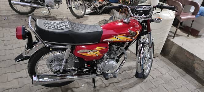 totally original bike seet original Mily gi tyer 2 original Hy 3 key