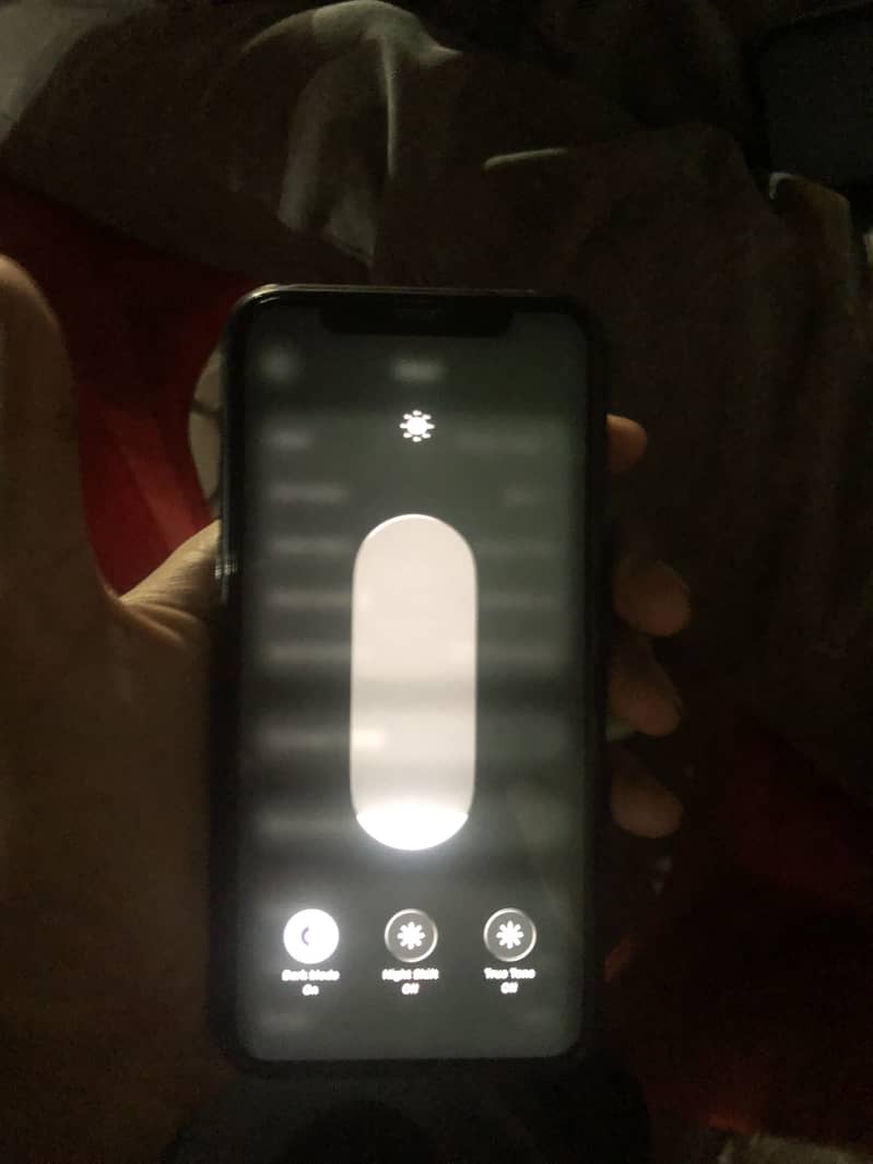 iPhone 11 Pro 1