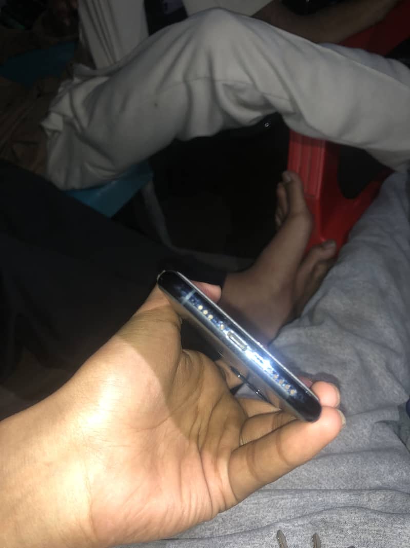 iPhone 11 Pro 3