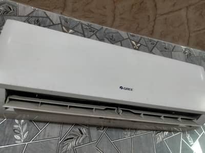 Gree 1 ton simple Ac