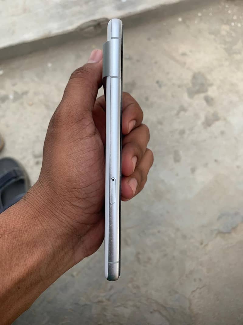 Google Pixel 7 5