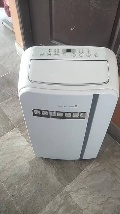japani portable ac genuine condition all ok 03487881293