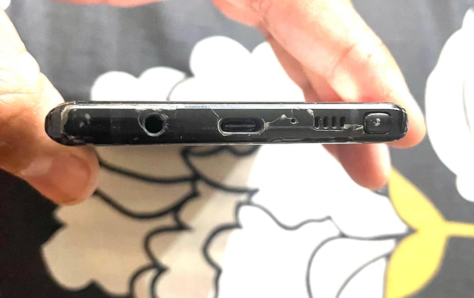 Samsung Mobile Note 9 3
