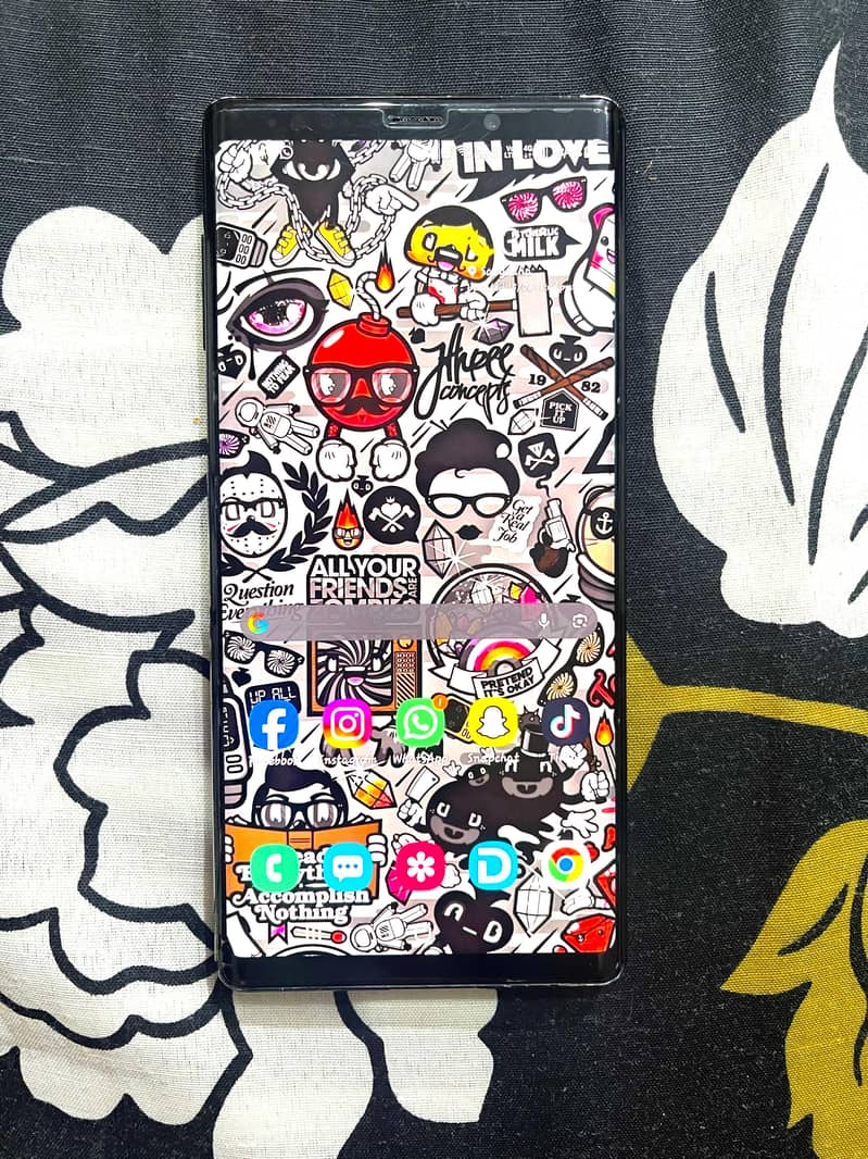 Samsung Mobile Note 9 4