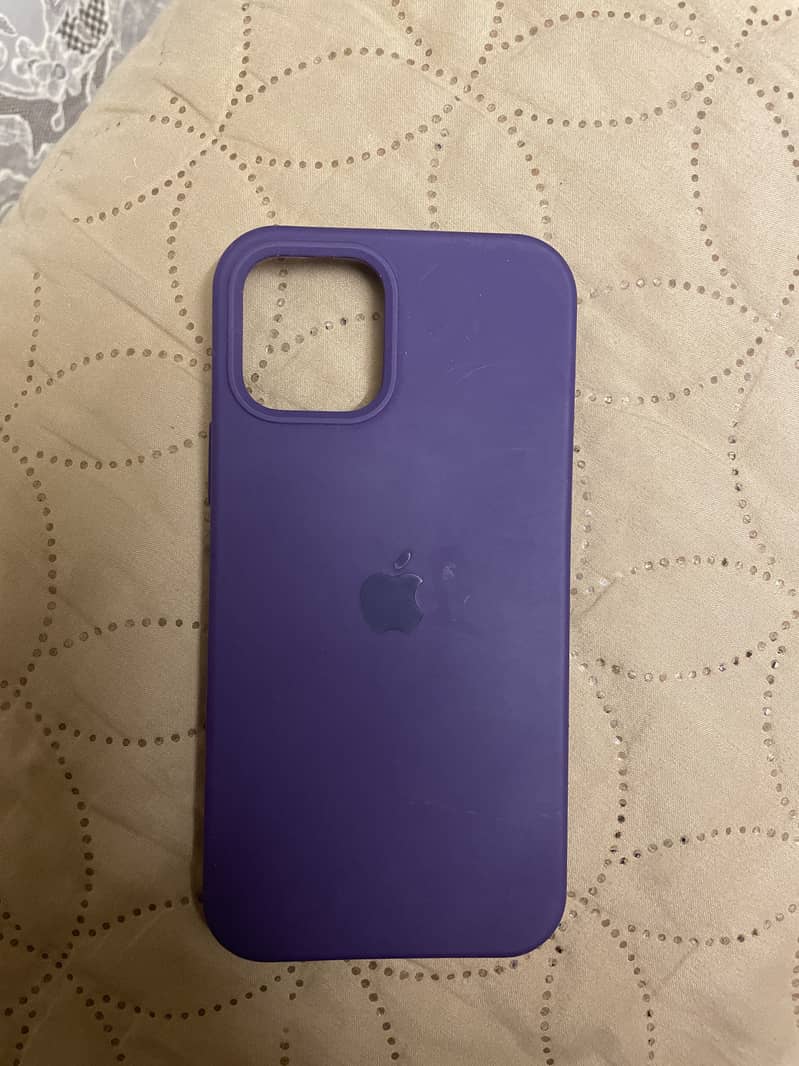 iPhone 12 0