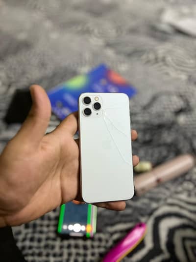 IPhone 11 pro 256gb factory unlock