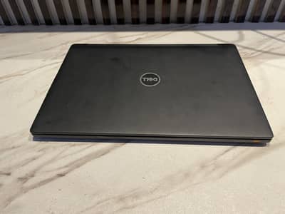 Dell latitude 7390 i5-8gen 16gb ram 256 ssd