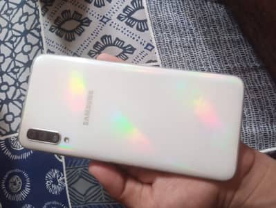 Samsung Mobile A70